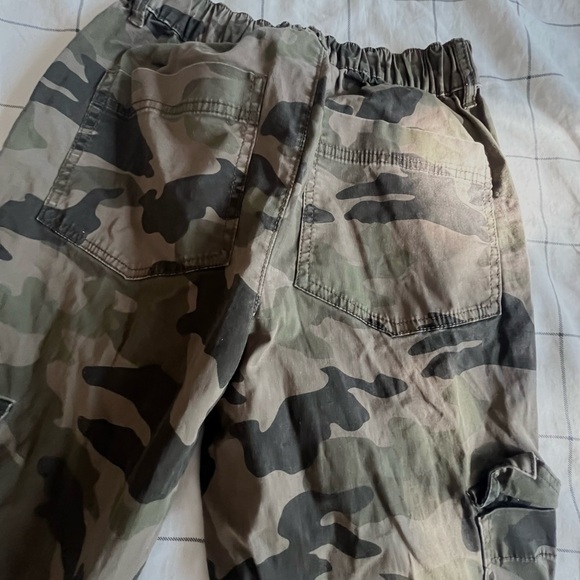 GARAGE Camouflage Cargo  Pants Size XS - Picture 2 of 4